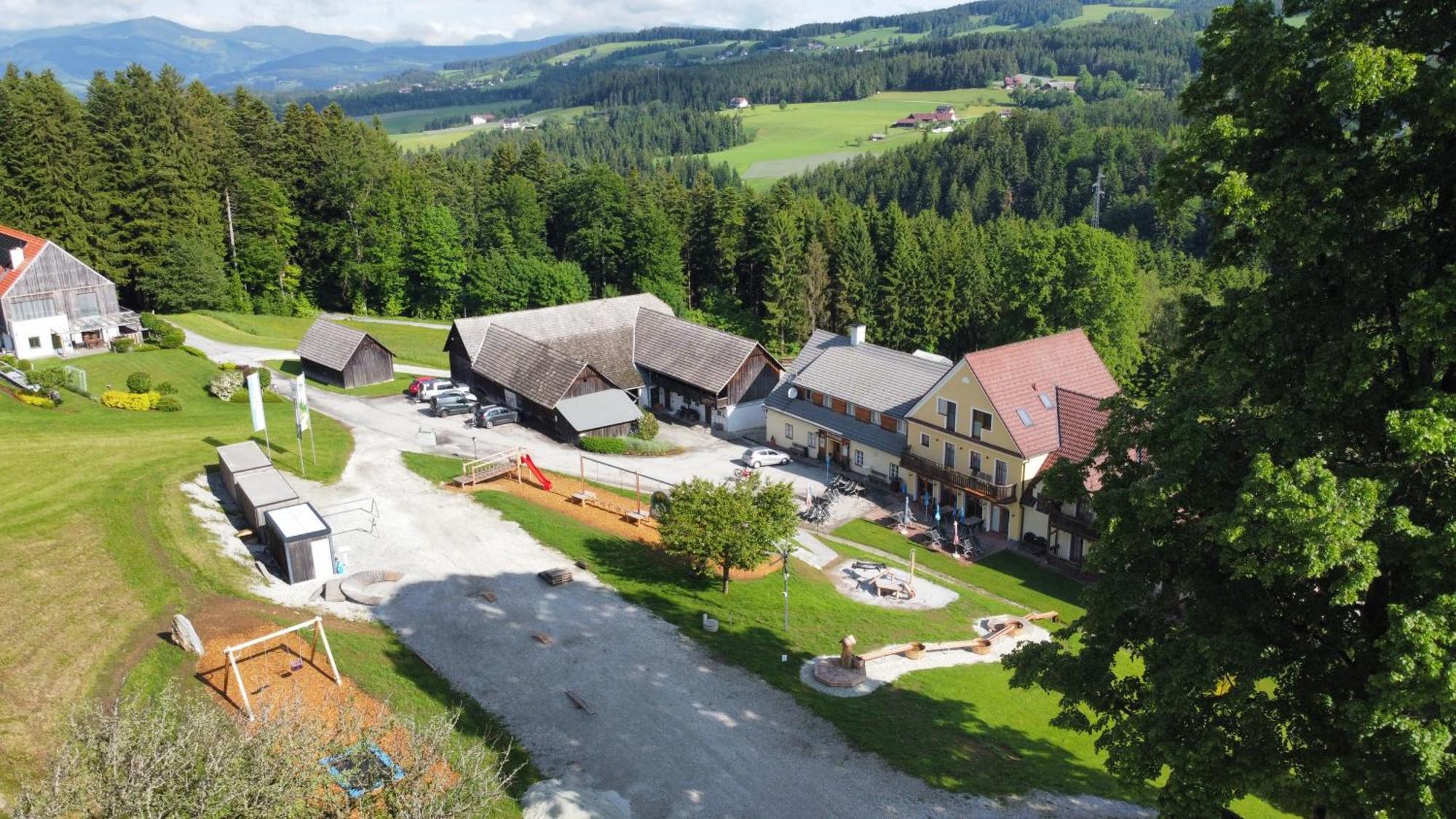 Hotel Gasthof Wiesenhofer Miesenbach  Exterior foto